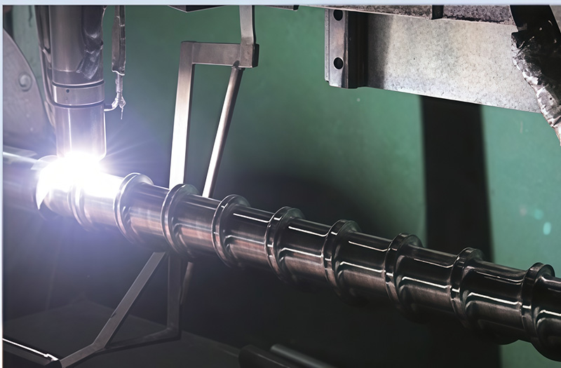 Surface-treatment work on an extrusion screw. Confirm the treatment scope and final inspection points for the ordered component, not only the process name.