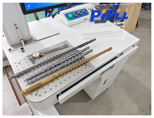 PIPLL laboratory and inspection bench with small laboratory or inspection screws and a measuring gauge.